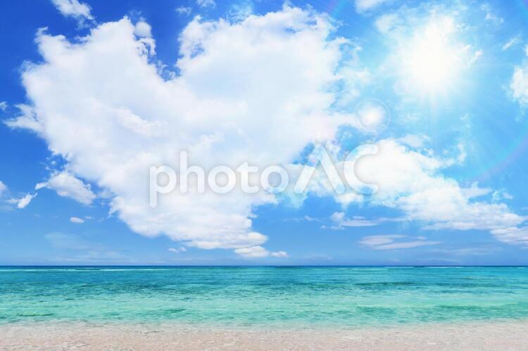 Summer sunlight, heart-shaped clouds, blue sky, sea and white sand beach, coração, coração de nuvens, heart-shaped, JPG
